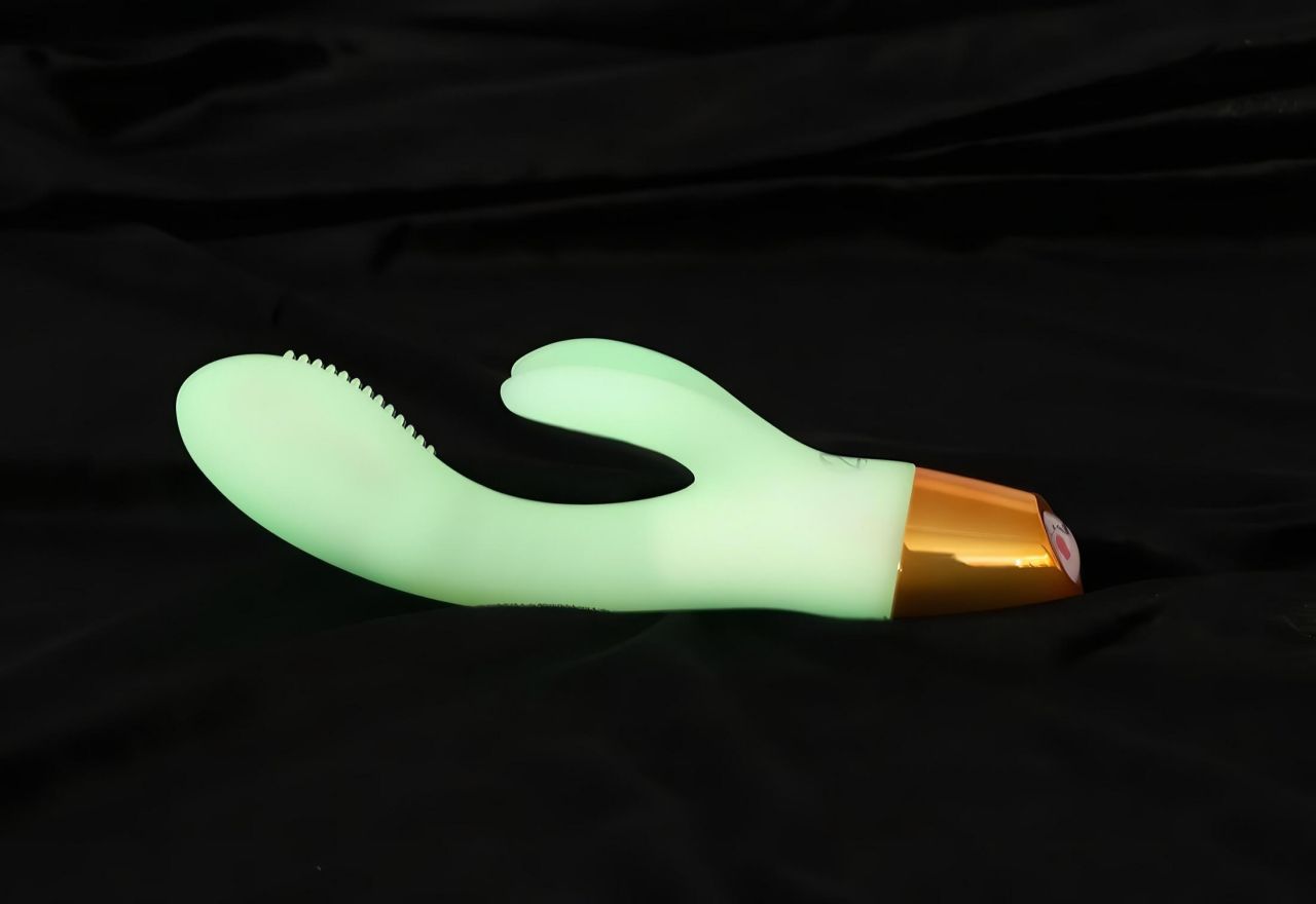 You2Toys Glow - foszforeszkáló csiklókaros vibrátor (fehér)