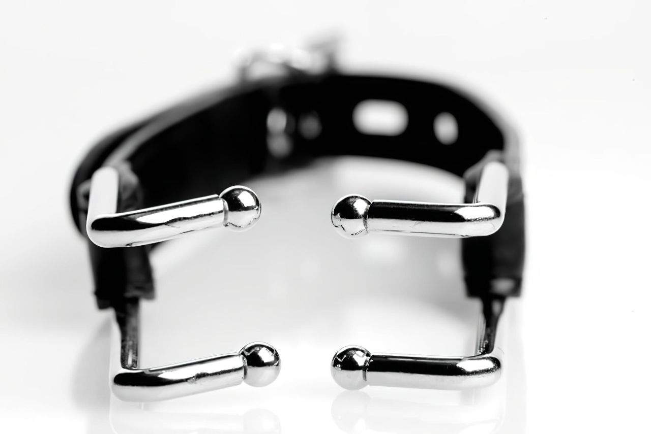 Strict - szájfeszítő kampó (fekete-ezüst) Strict - szájfeszítő kampó (fekete-ezüst)