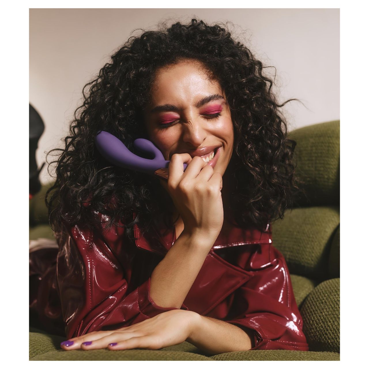 LELO INA Thrust - lökő vibrátor csiklókarral (lila) LELO INA Thrust - lökő vibrátor csiklókarral (lila)